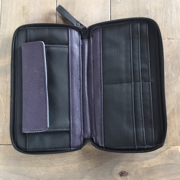 Skunkfunk wallet vegan leather. Designed in Basque Country. - Picture 5 of 8